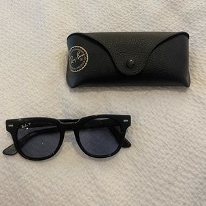Ray-Ban Sunglasses